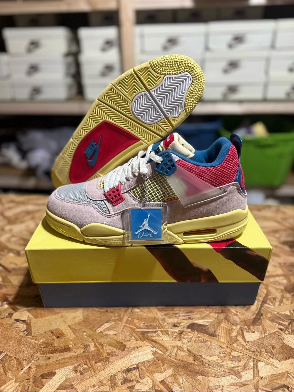 Air Jordan 4 Retro UNLA ‘Guava Ice’